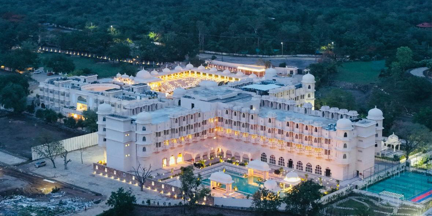 Wyndham Grand Udaipur Fatehsagar Lake wedding venue in Udaipur